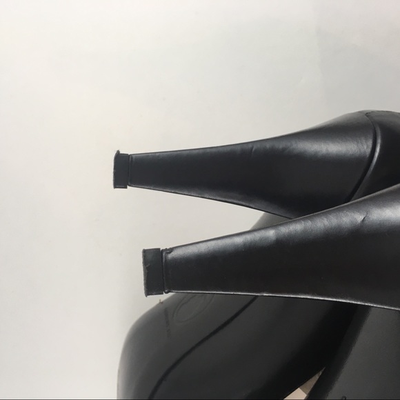 Lulu Guinness Pumps - Picture 10 of 14